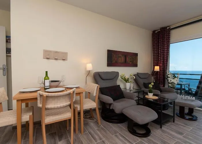 Comodoro 6 - One Bed Apartamento Los Cristianos (Tenerife)