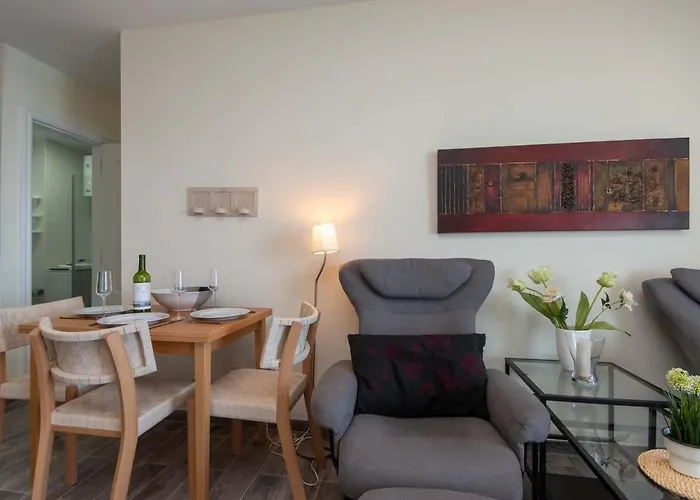 Comodoro 6 - One Bed * Los Cristianos (Tenerife)